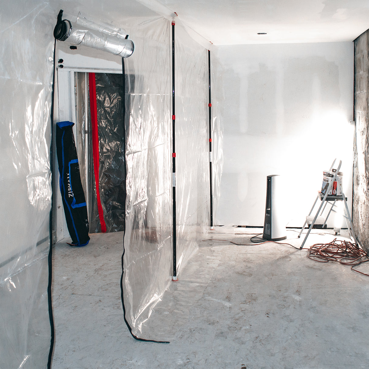 ZipWall® ZP2 ZipPole® Dust Barrier 10' Pole Kit - 2/Pack